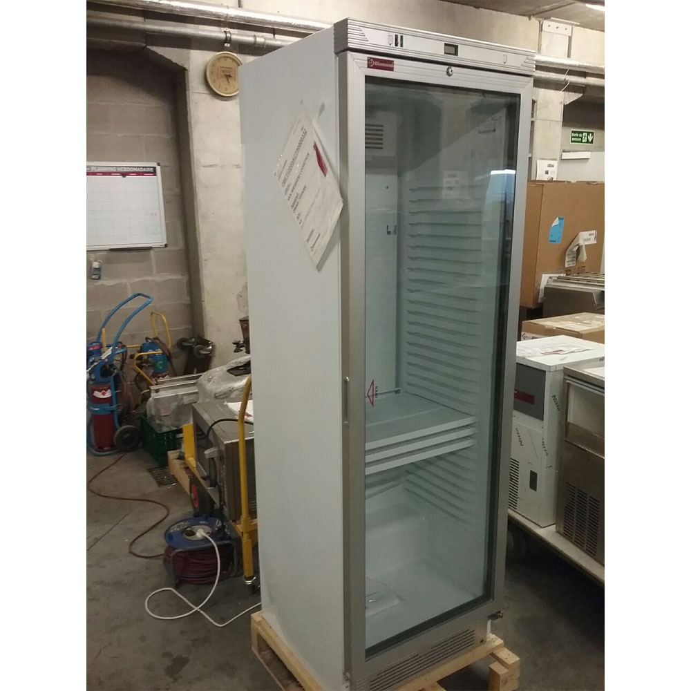 Image Geventileerde positieve T° vitrine 380 Liter 1