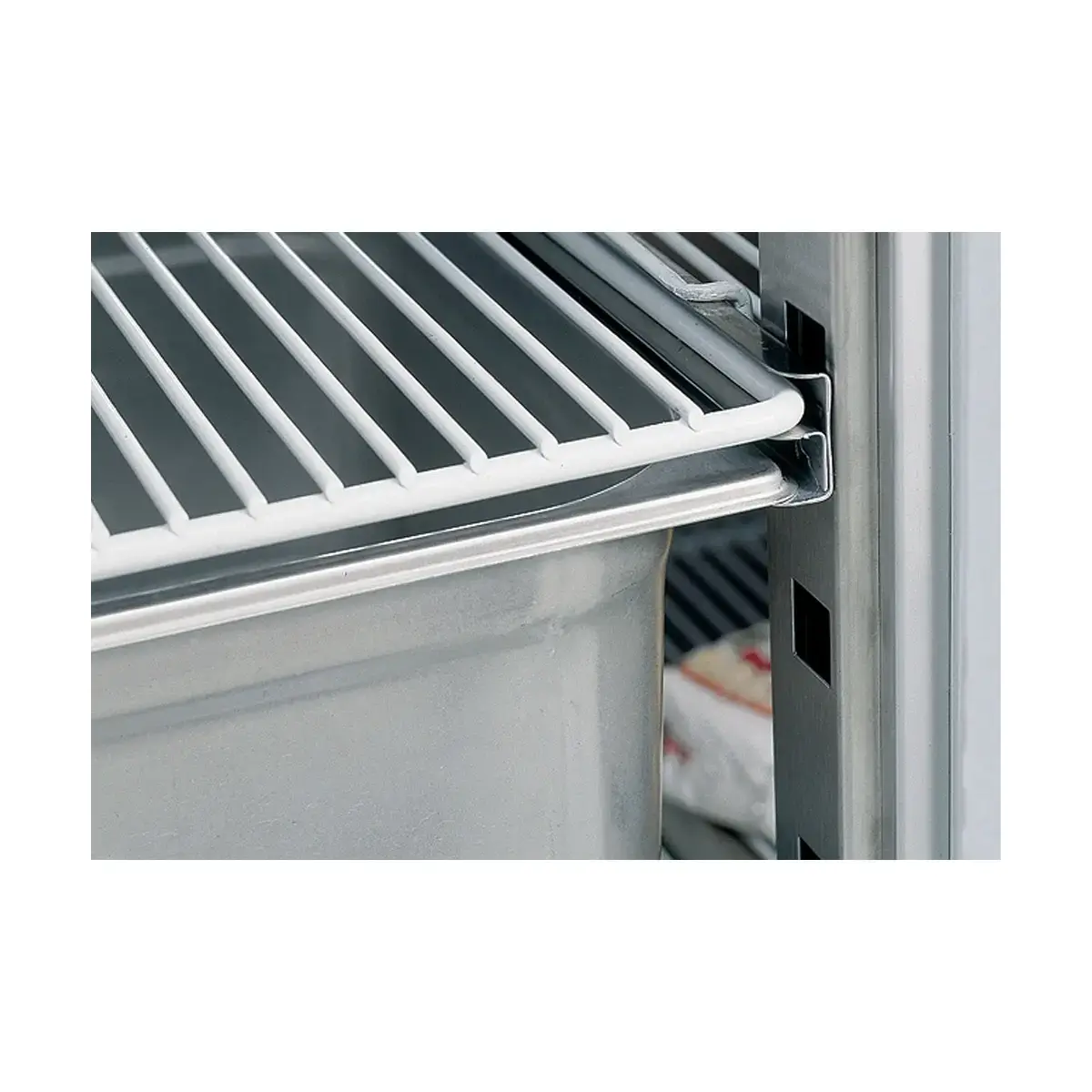 image wand- koeltafel geventileerd, 2 deuren gn 1/1, 260 liter 2