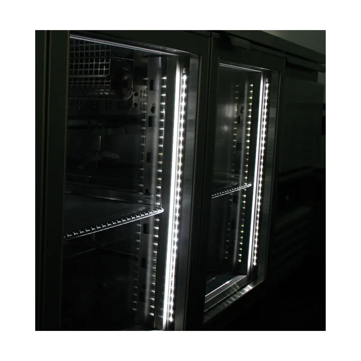 image wand- koeltafel geventileerd, 3 glazen deuren gn 1/1, 405 liter 3