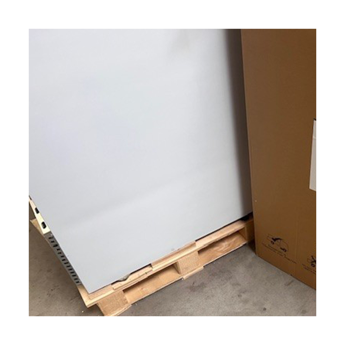 image gekoelde tafel 3 deuren gn 1/1, + koelstructuur 8x gn1/6-150 mm 2