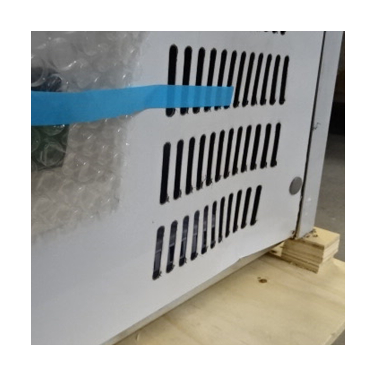 image gekoelde saladette met gebogen glas 2x gn1/1 + 3x gn 1/6-150 mm + reserve 2 deuren gn 1/1 4