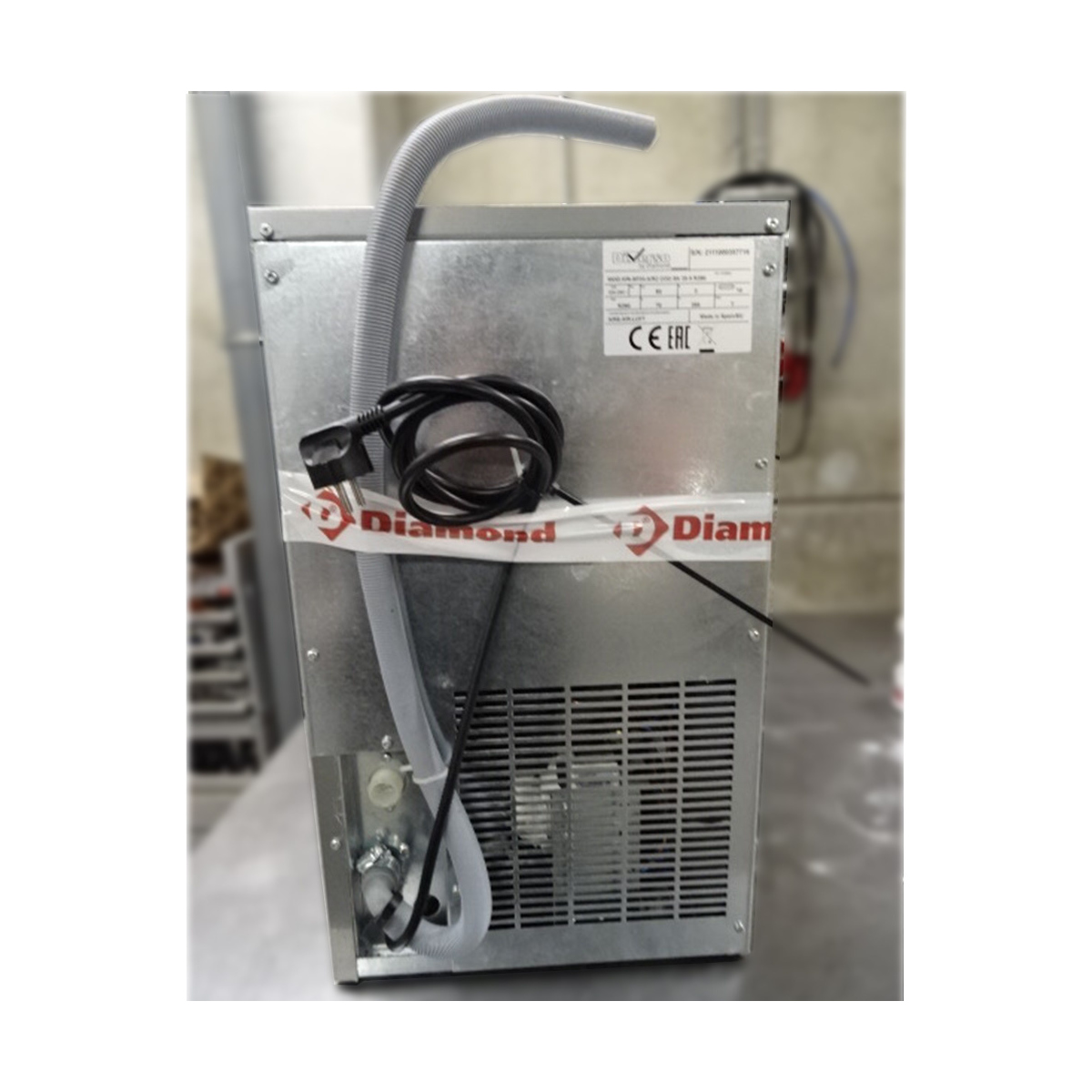 image volle ijsblokjesmachine (14 gr) 24kg/24h met reserve 6 kg 4