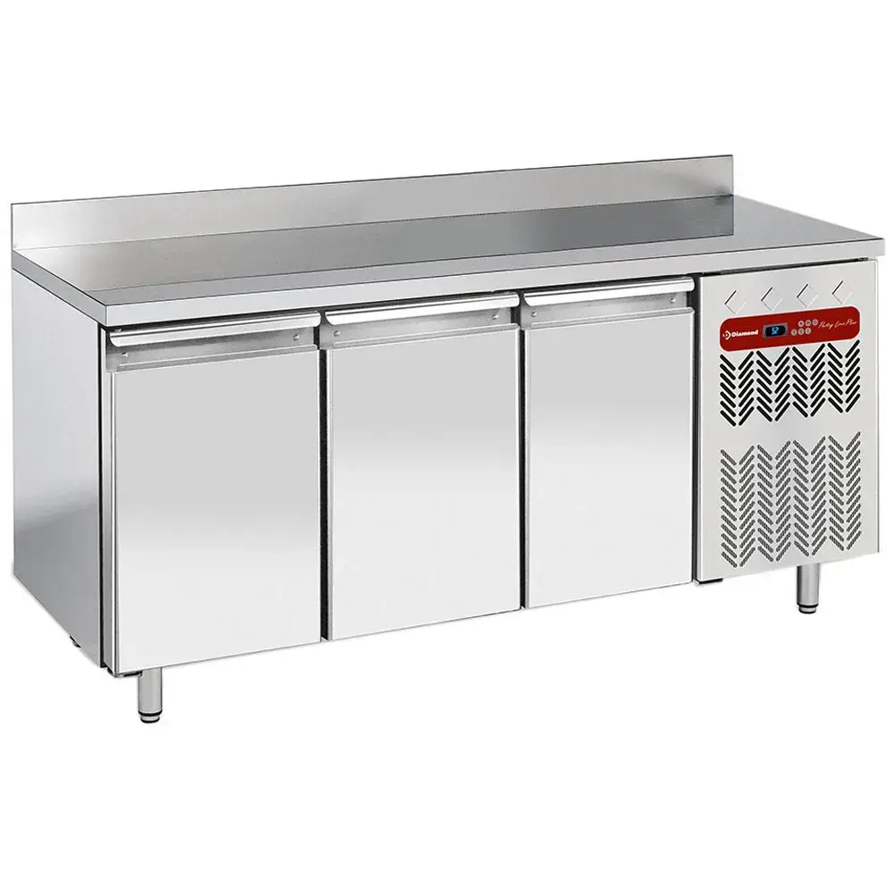 Wall refrigerated table, ventilated, 3 doors EN 600x400, 550 liters - Main Image
